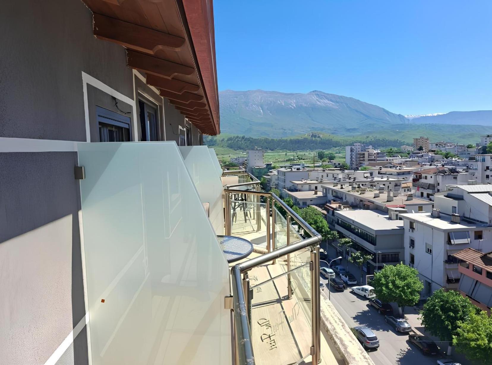 Hotel The First Gjirokastër Eksteriør bilde