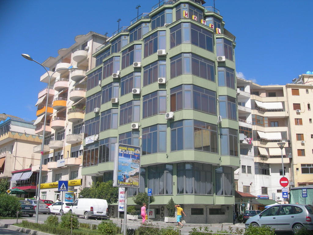 Hotel The First Gjirokastër Eksteriør bilde