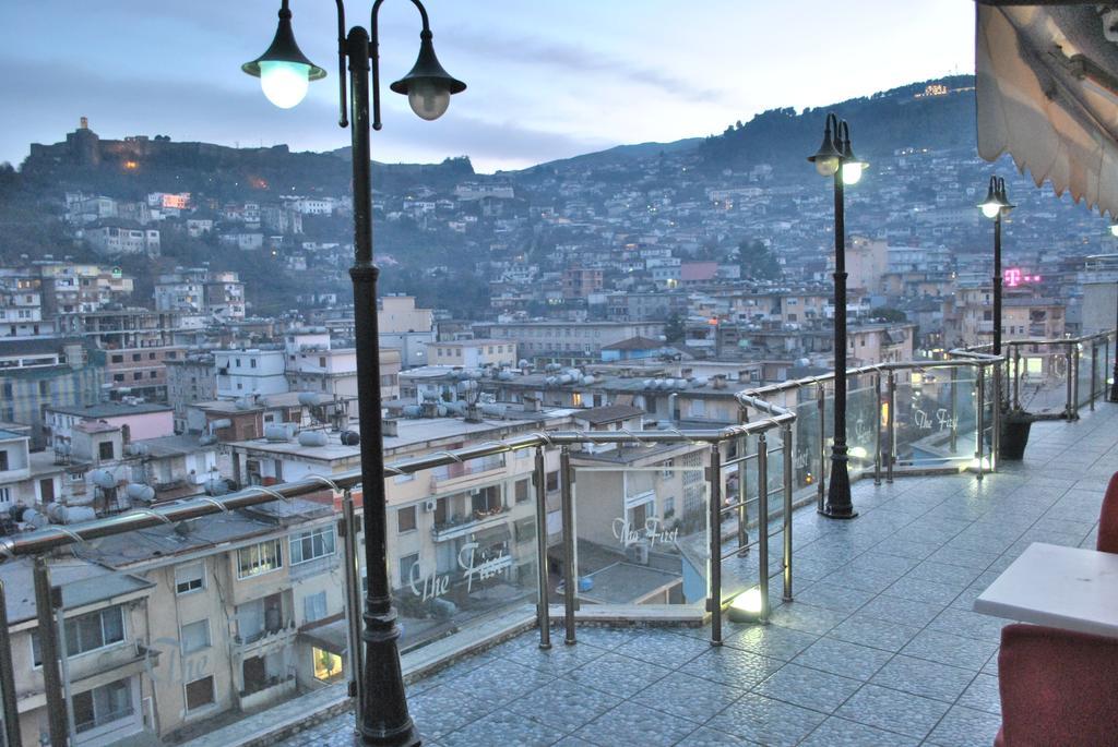 Hotel The First Gjirokastër Eksteriør bilde