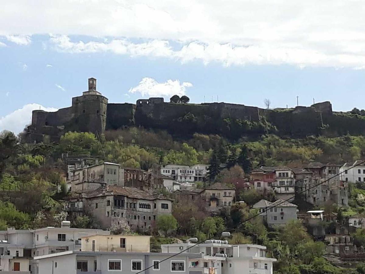 Hotel The First Gjirokastër Eksteriør bilde